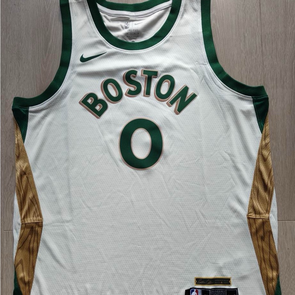 Boston Celtics Jayson Tatum Men's Large 48 City Edition Swingman Jersey NWT